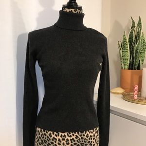 HALOGEN 100% MERINO WOOL CHARCOAL GREY TURTLENECK